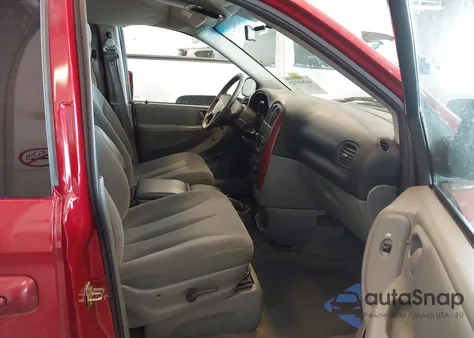 2005 Chrysler Town & Country from USA, damaged, VIN 1C4GP45R65B402674